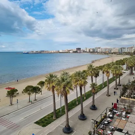Sea View In شقة *